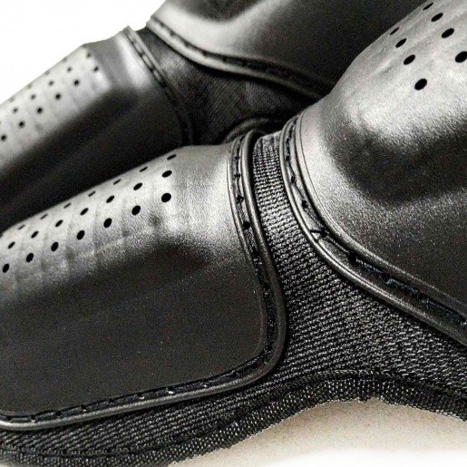 Защитные вставки для локтей пластиковые